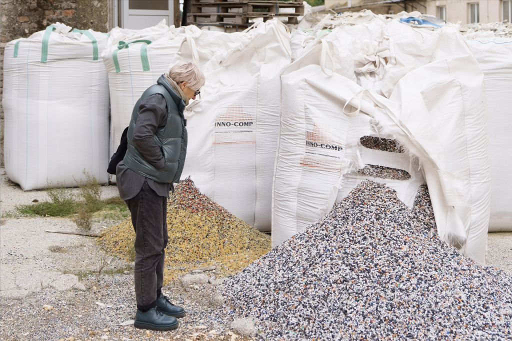 Saborska kolegica Draženka Polović na ilegalnom odlagalištu otpada